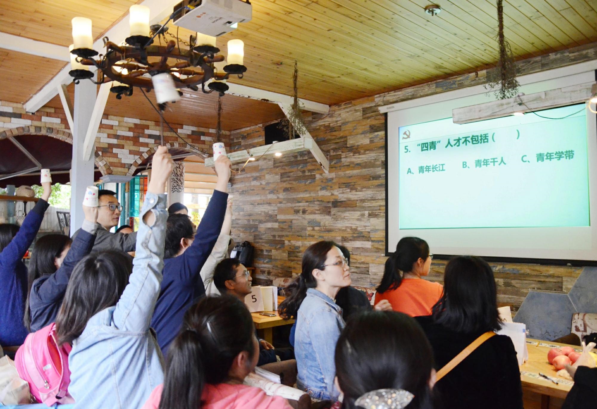 1524124032286030622.jpg C:Userslenovo4i5Desktop\u4e3e手_副本.jpg
